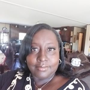 Meet your Posher, Lela